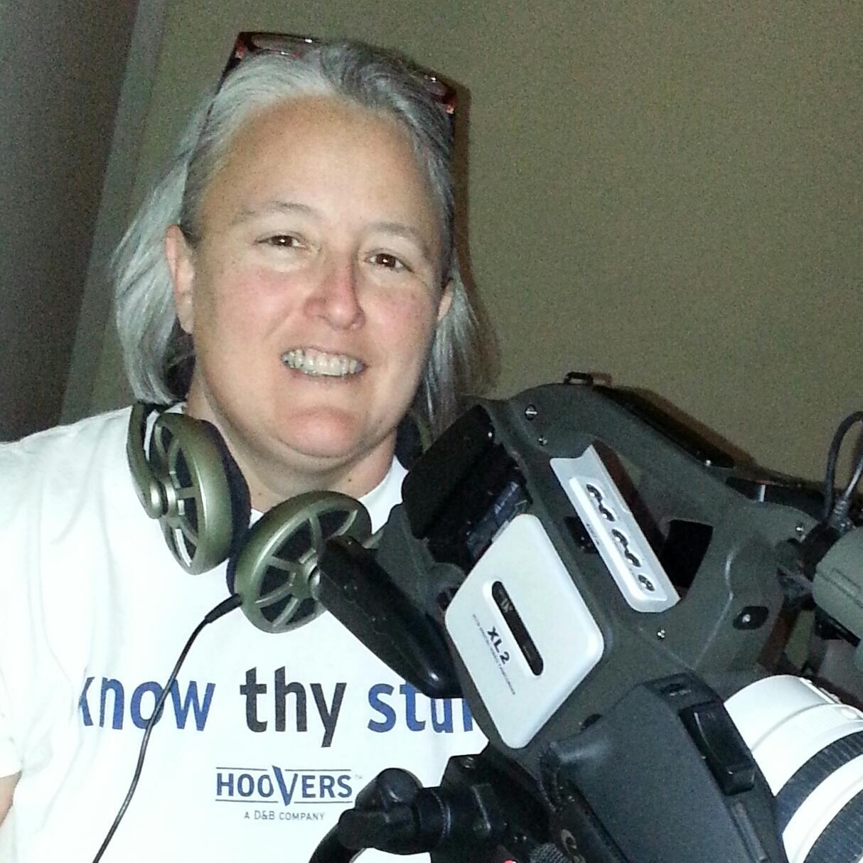 Covering the retail industry for Hoover's. Tweets here are mine, all mine.