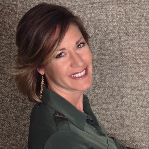 My name is Danielle Glenn - let me simplify your life! Providing comprehensive personal assistance and concierge services in the La Costa and San Diego areas.