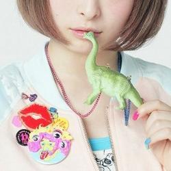 meffective's profile picture. ♪ M☻ de retweet en reeee beaucoup trop.