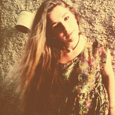 anaalu_21's profile picture. 'Vive,disfruta y se feliz,olvida la gente y sonrie a la luz del sol'  
Instagram→@anaalu_21