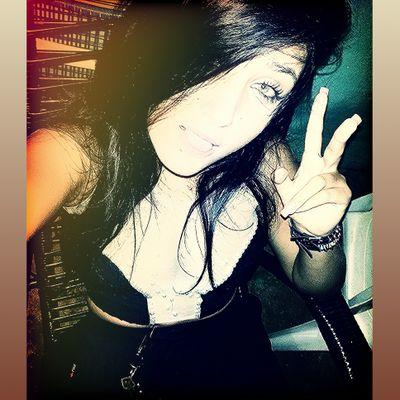 Falta de palavras. Excesso de pensamentos. Segue No Instagram ( _ luannalopesnunes )