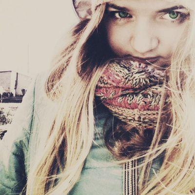 My name is Polina. Go http://t.co/MhzArkkwZl  буду стараться радовать вас твитами✌