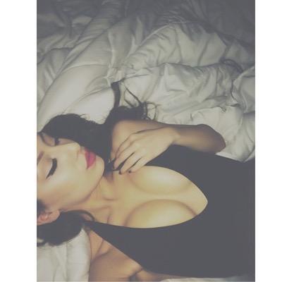 drunkinblack's profile picture. pretending to be human