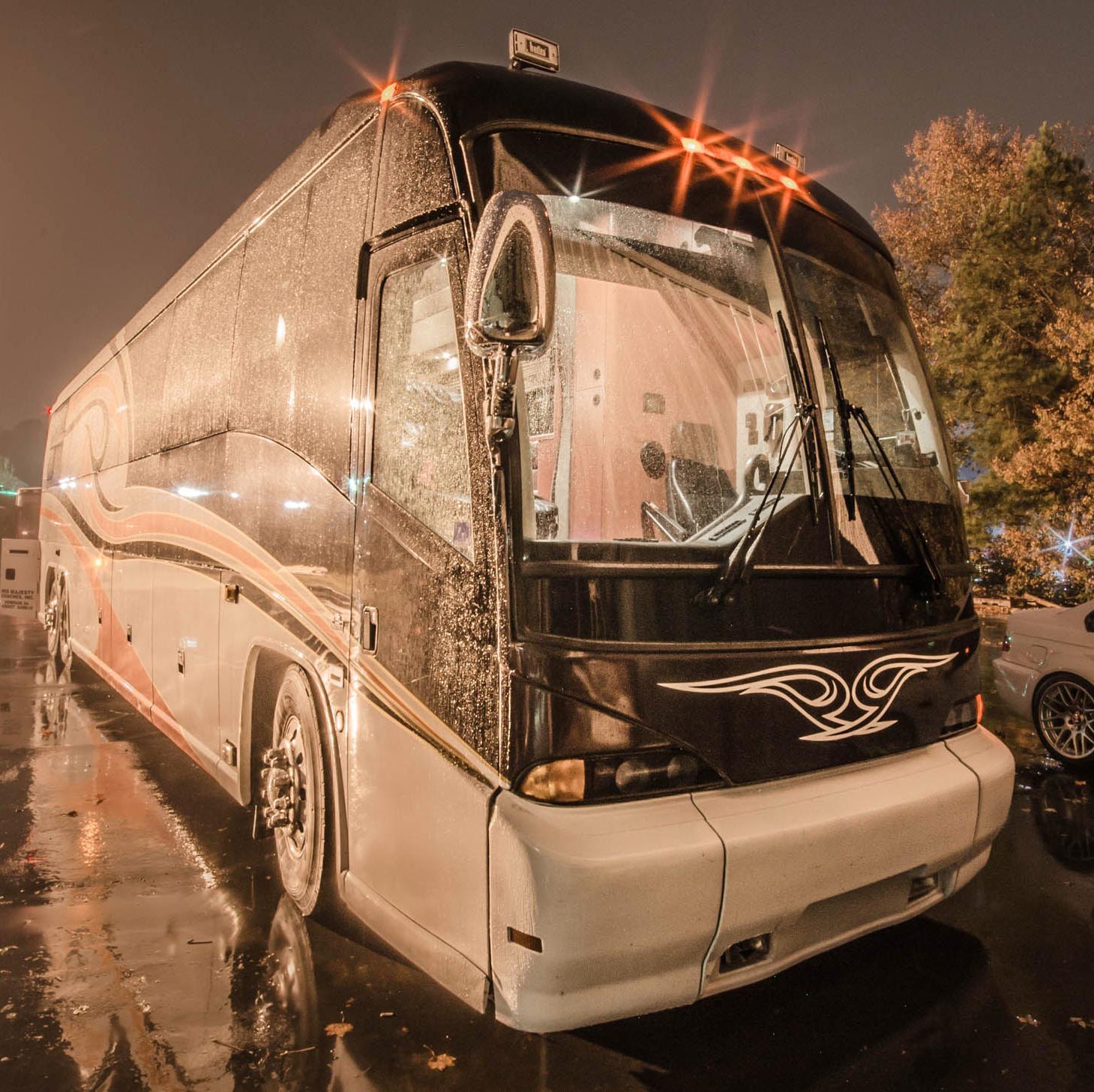 Sleeper Coaches, Entertainer Coaches, Band Tour Buses, Charter Bus, Tour Bus Rentals.