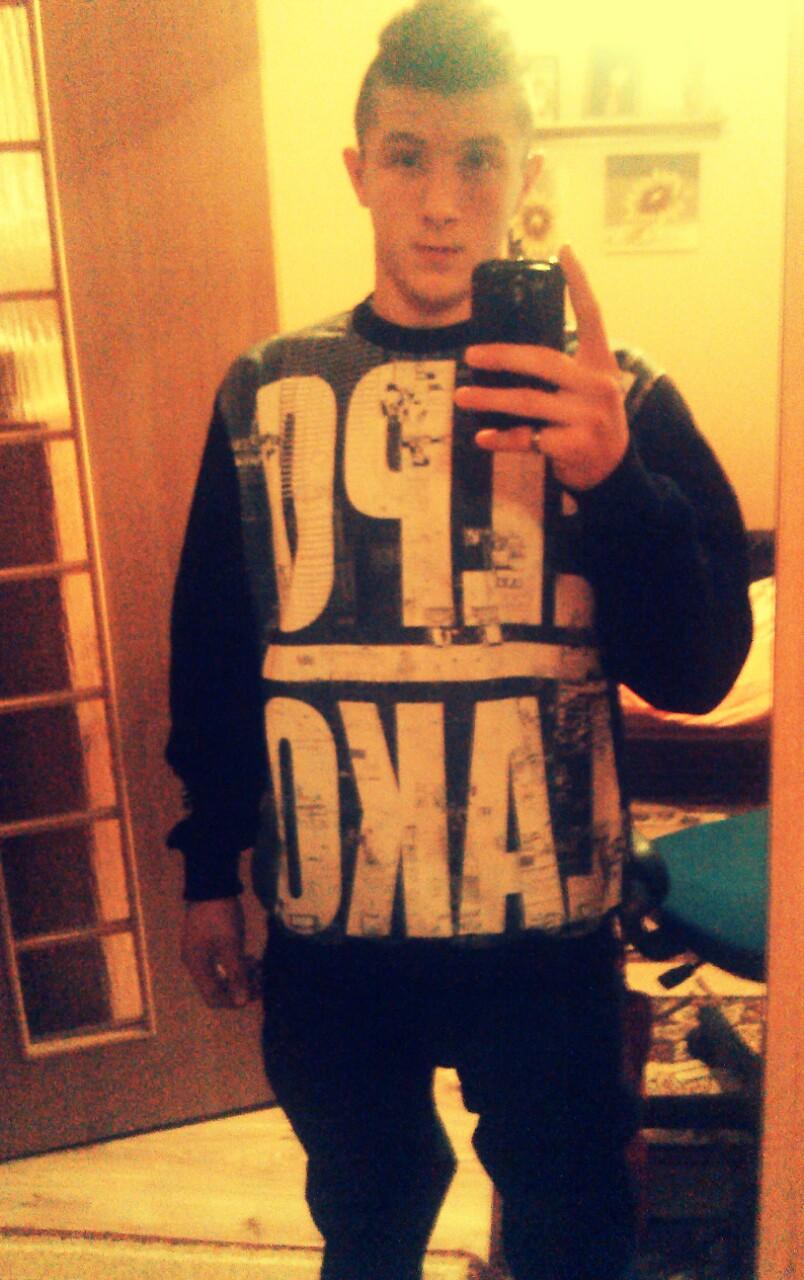 kacperek7712's profile picture. 