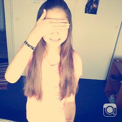 Hol@ :-) sigueme & los sigo ♡♡♡ Like a boss ^_^ poni salvaje ah...jaja