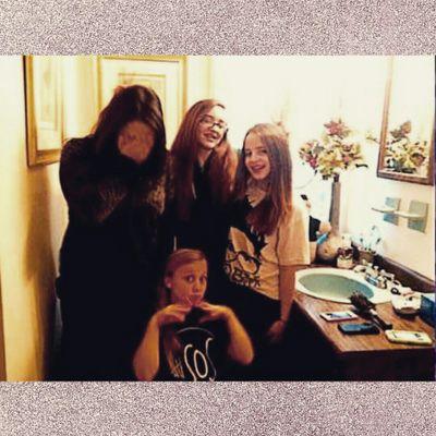 Taylor, Kaelyn, Emma, Camryn
IG//@Girls.On.The.Internet.xox
This is our official Twitter