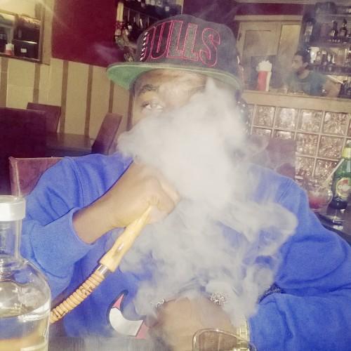 leoboysleek's profile picture. Niggaz up in the street looking for bread..buh I pray God gives a bakery