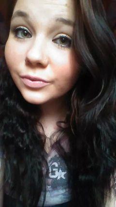 I love everybody, some I love to be around, some I love to avoid, and others I'd love to punch in the face :) | instagram: sophh_15xox | Snapchat: sophie.joxox
