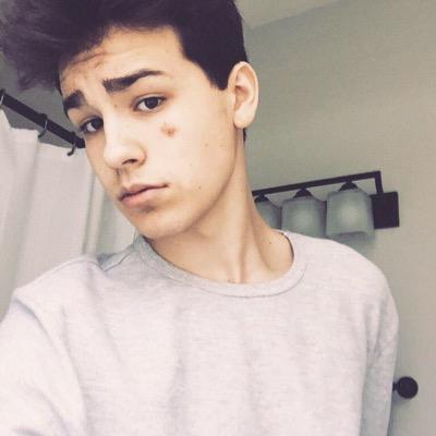 follow @coolwhitesiders