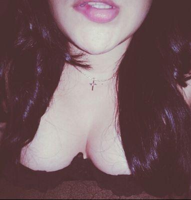 inyourshadow_'s profile picture. 'The sound of silence'