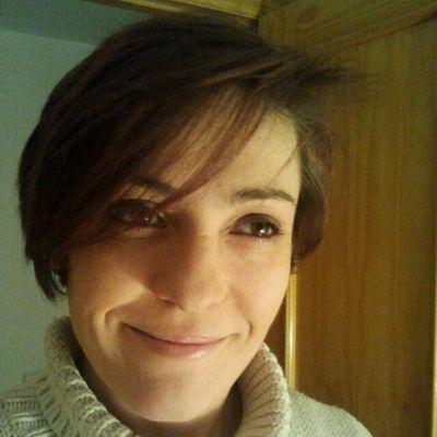 TSU Ciencias Policiales y Seguridad Pública.   Criminóloga en proyecto.