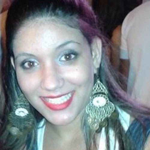 Não me façam ser quem não sou. Não me convidem a ser igual, porque sinceramente sou diferente. Não sei amar pela metade. Não sei viver de mentira....