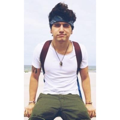 cloudsxcaylen's profile picture. 