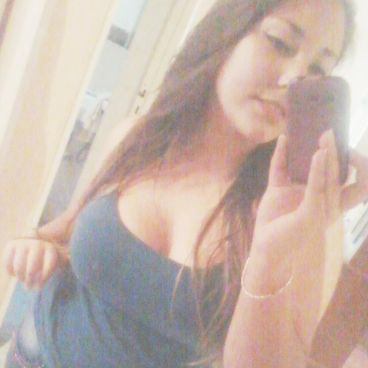 Y de repente alguien que te dice: ¡tranquilo!, que aflojes, y cuando aflojas te das cuenta de las cosas.
Seguime *-*