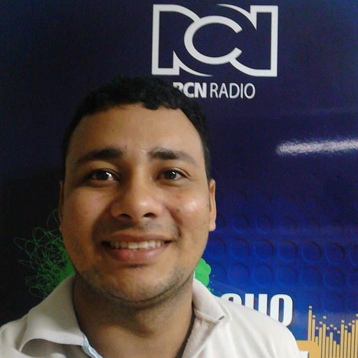 Cristian Posada Ortiz Lider de producción y programación  RCN RADIO  cariñosa 1050 am en el Espinal Tolima me pueden escuchar en http://t.co/hG7EdB1hFJ