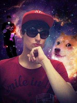 um FC dedicado ao melhor youtuber e ele se chama rezende! #ADR