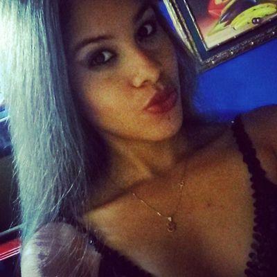 La Valentía mas grande del ser Humano, es mantenerse de pie aun cuando se este cayendo a Pedazos por dentro ♥ https://t.co/65IMZRNCvA