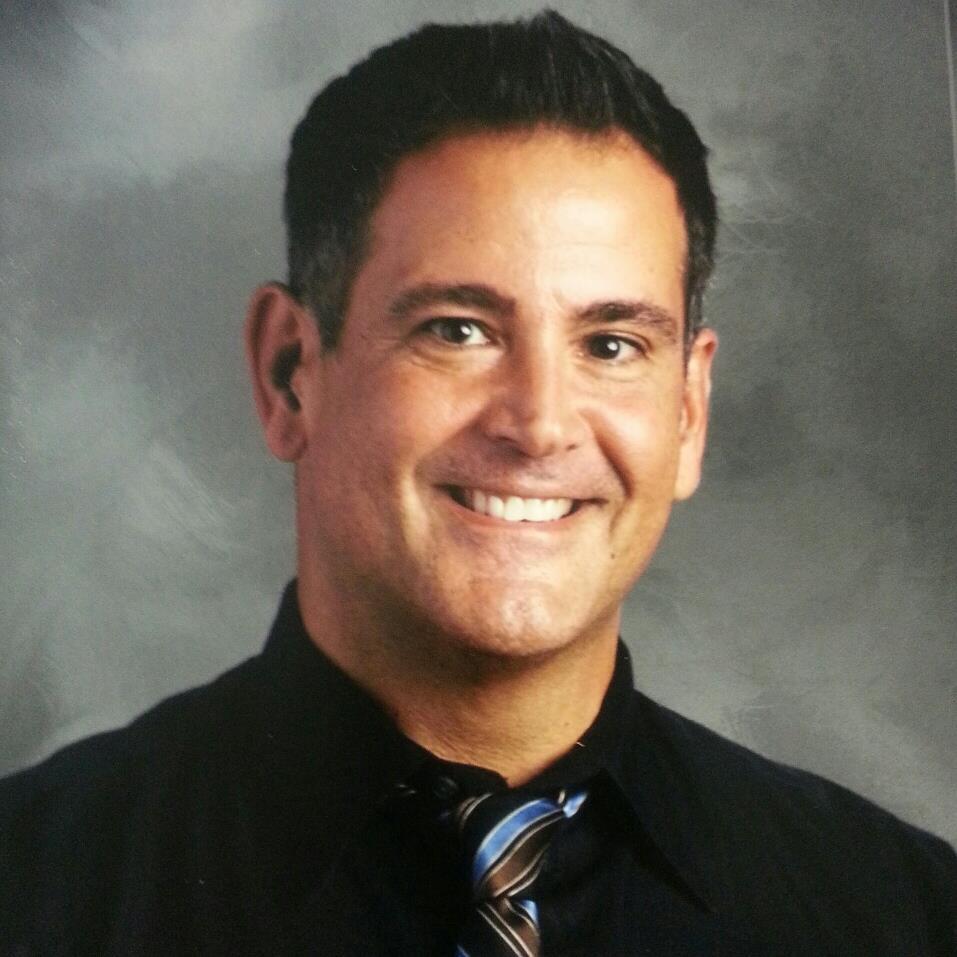 Dad of three amazing young people, Writer🖋 , Husband 💑 and Middle School Teacher 🏤 https://t.co/d5O0umLUcs