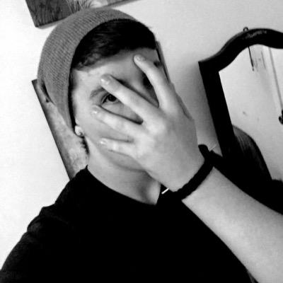 hey guys check me out on youtube as iGot Vlogs!!!!