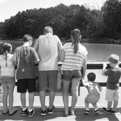 Mom to six amazing kiddos.