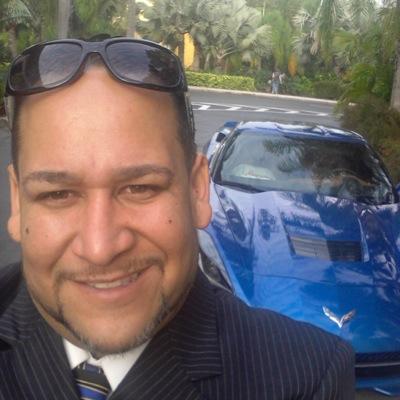 JonathabV's profile picture. proud young Latino man trying to make his mark in this business industry