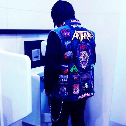 80's/90's Rock & Heavy Metal Lover \,,/|BassInstrument|★★★★★\,,/(►_◄)\,,/