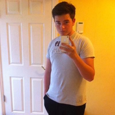 AaronCole98's profile picture. safe.