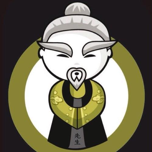 Makis, yakimeshis, niguiris, temakis, teppanyakis y muchas especialidades japonesas.