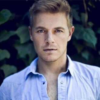 Primeira, Unica, Maior e Melhor Pagina Oficial Da America Latina de noticias Sobre O ator @RickCosnett Acessem : http://t.co/wVm1jeyLng
