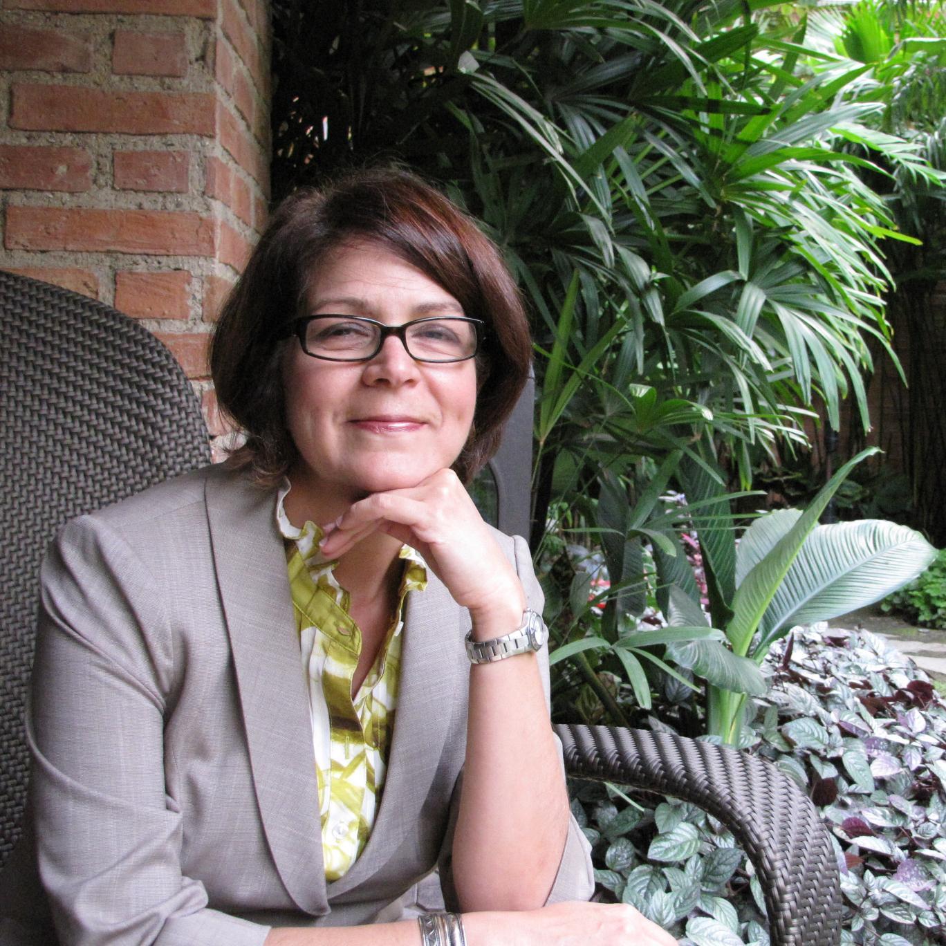 Diseñadora Instruccional, Facilitadora en Aprendizaje Acelerado, Facilitadora Psicocorporal y Gestalt, Psicodramatista. Facilitadora de Mindfulness.