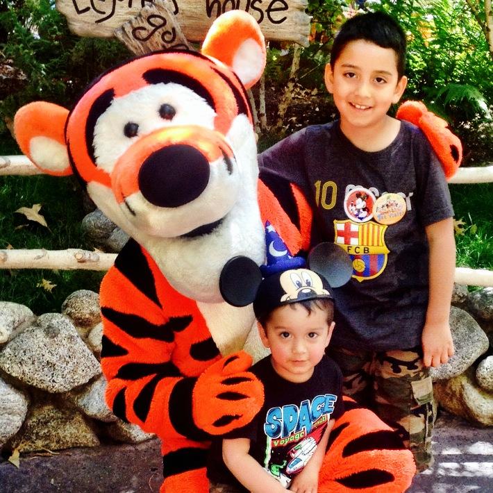 Started a vlog… Not sure what we're doing besides living our life. Unplanned funny at every turn! Thanks for watching!