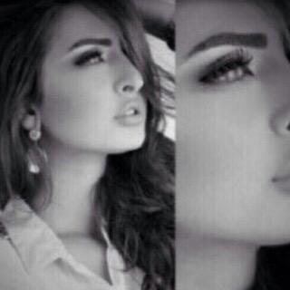 Simple Girl .