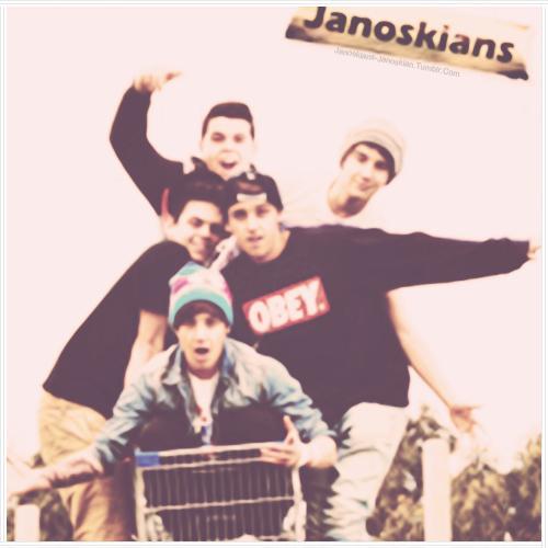 Funny how 5 boys can drive me this insane!! Jai/James/5 + Ronnie/Mariam (acces to Beau, Luke, Daniel)