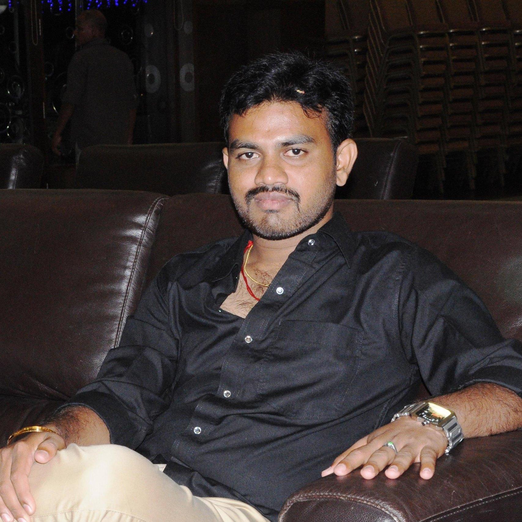 Somuchowdary1's profile picture. 