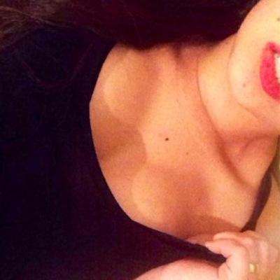 Fun, Fabulous, fantastic, Fuckable and very Fascinating!! 23 outgoing, bisexual, single, sexy, and ready to party! kik me hugsndkissez no creeps please!