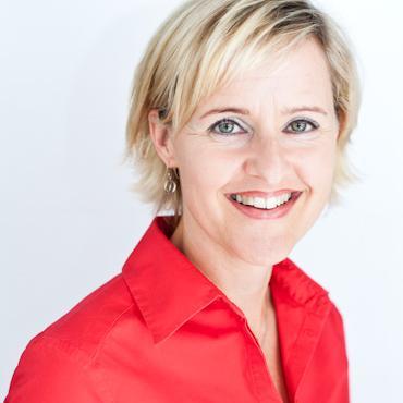 CommsManager @LUhyvinvointi. Media&Spokesperson Coach. Utelias ja tiedonhaluinen viestijä ja maailmanparantaja. Kiinnostaa #viestintä #sote #hyvinvointi