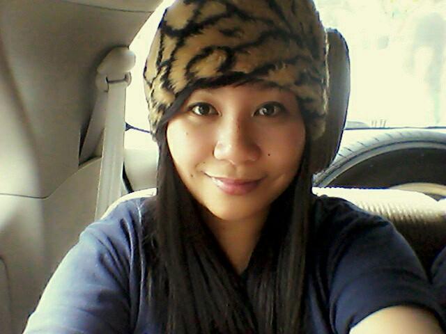 tonichan24's profile picture. fashionably independent