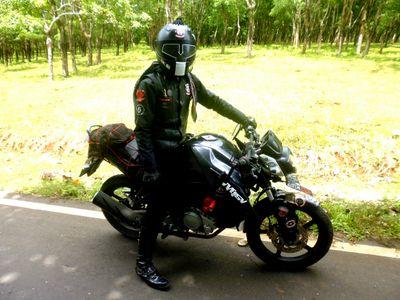 kami @BIKERS YAKUJA BROTHER VIL Support para #BIKERS INDONESIA selalu SAFETY RIDDING saat Adventure Touring