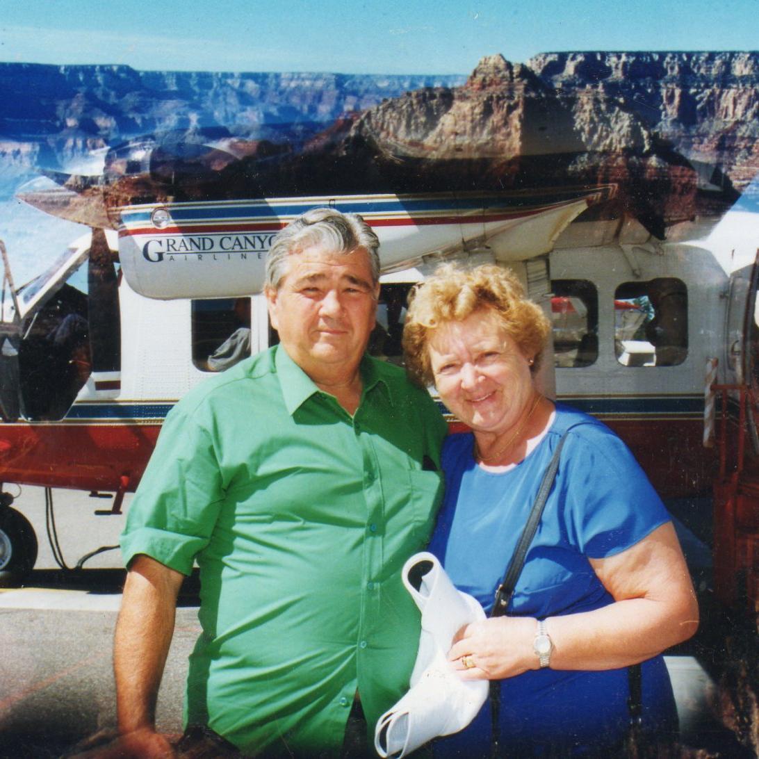 rossllewellyn82's profile picture. 