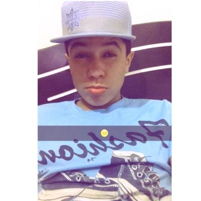 Snap @Ely_sk8 , Insta @Ely_sk8 Face :https://t.co/PBTw6aj911