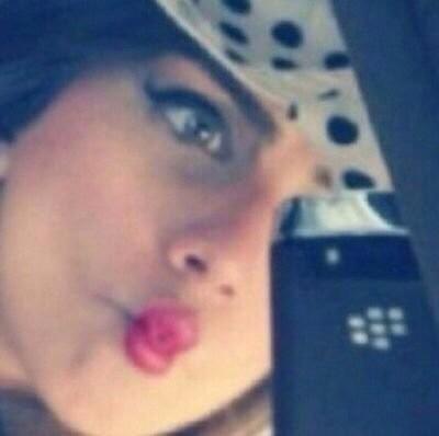 لا تستهلك كمية كبيرة من العقلانيہ ، 
 مع أشخاص أغبى من الغباء نفسہ
