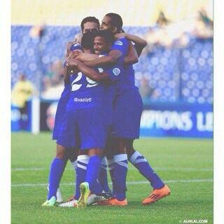 ‏‏‏لكم الدنيا ولي الهلال .♔