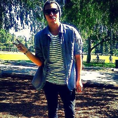 CSULA Student :) Abercrombie Employed :) Taken by Javii :) Future Driven :)