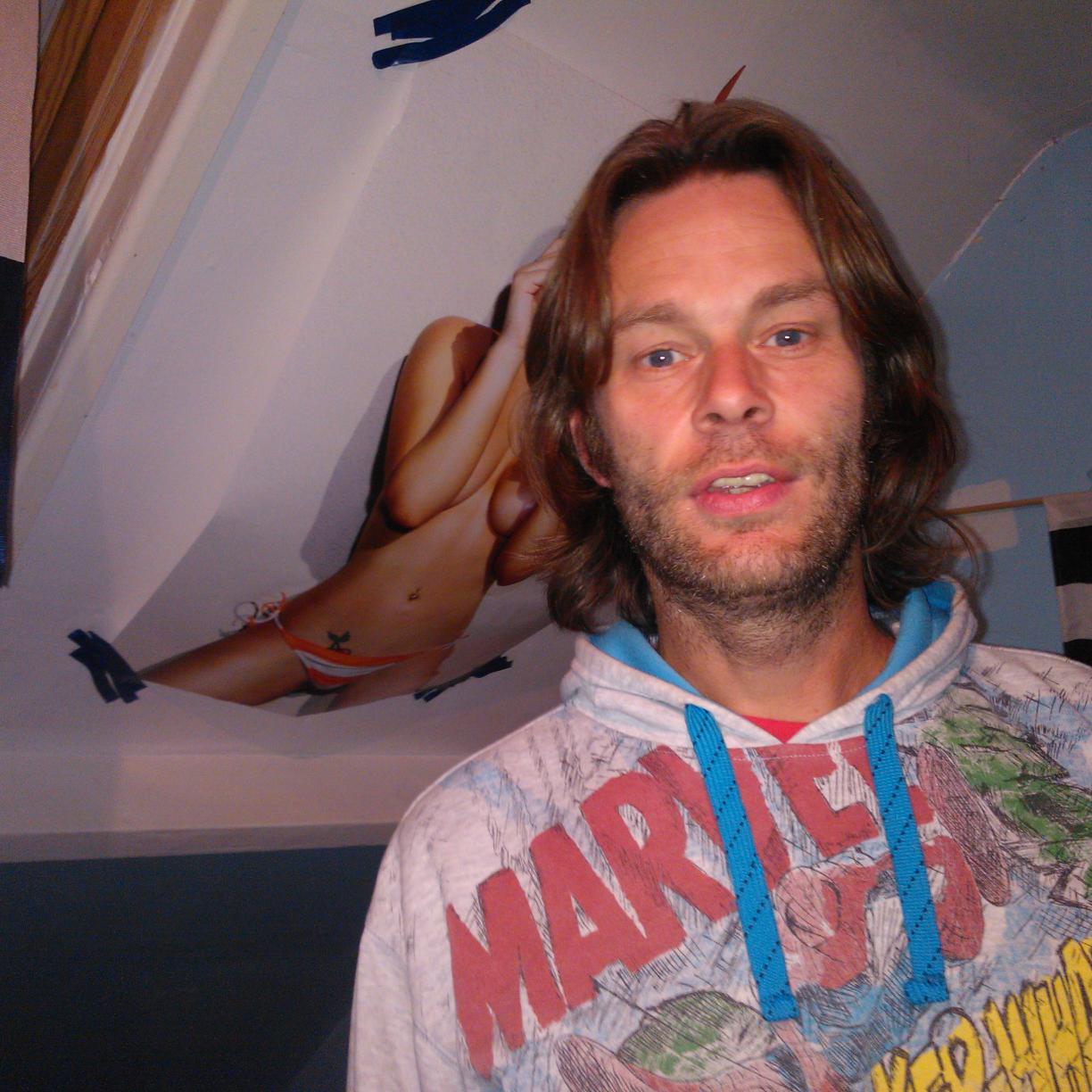 cetadro's profile picture. Not human, visiting Earth to check on the other beings that live here and to report on the Humans.