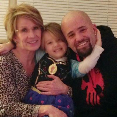 Profile Picture of Renee Dalton (@reneedalton77) on Twitter