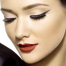 puchitea274's profile picture. Senorita, no camine qajo el soe, con este calor los bombones se derriten.