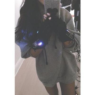 ♡ ariana grande and the 5sos boys are my sunshines ♡ i read books to escape reality.