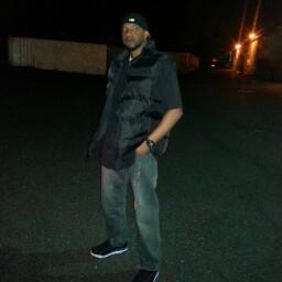 sharpi95's profile picture. 