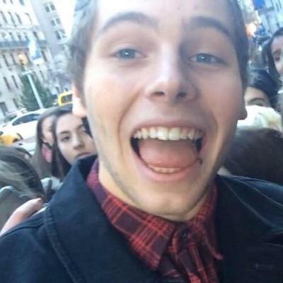 basically an account full of pictures of luke hemmings' wonderful face